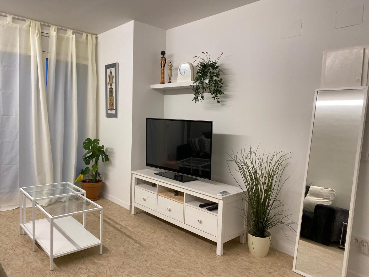 JASALPI único apartamento delante del Lago de Banyoles Exterior foto