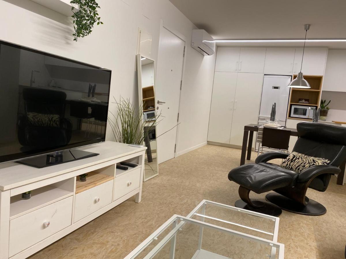 JASALPI único apartamento delante del Lago de Banyoles Exterior foto