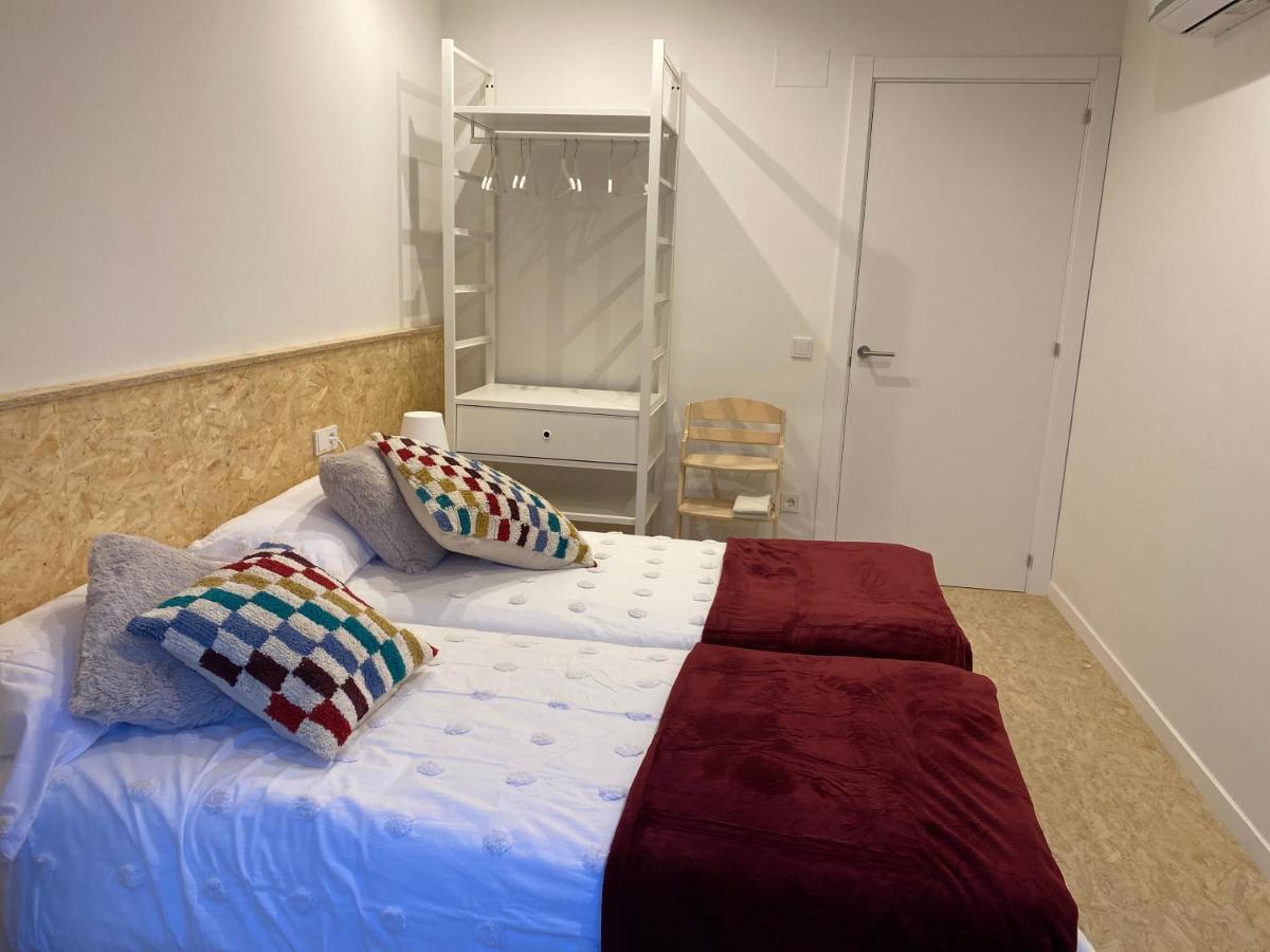 JASALPI único apartamento delante del Lago de Banyoles Exterior foto